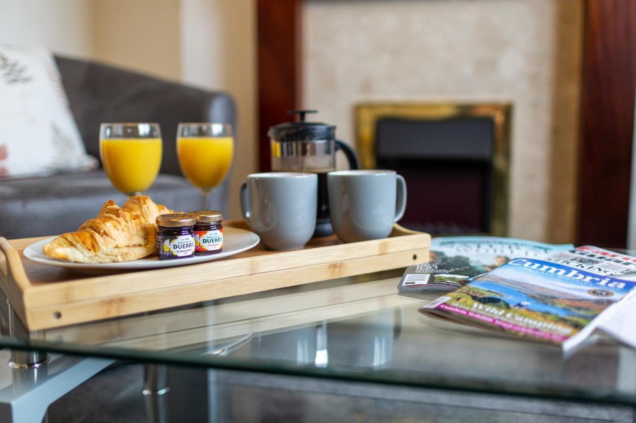 Adrian House, Near Hospital, Easy Parking + Garden Appartement Carlisle  Buitenkant foto